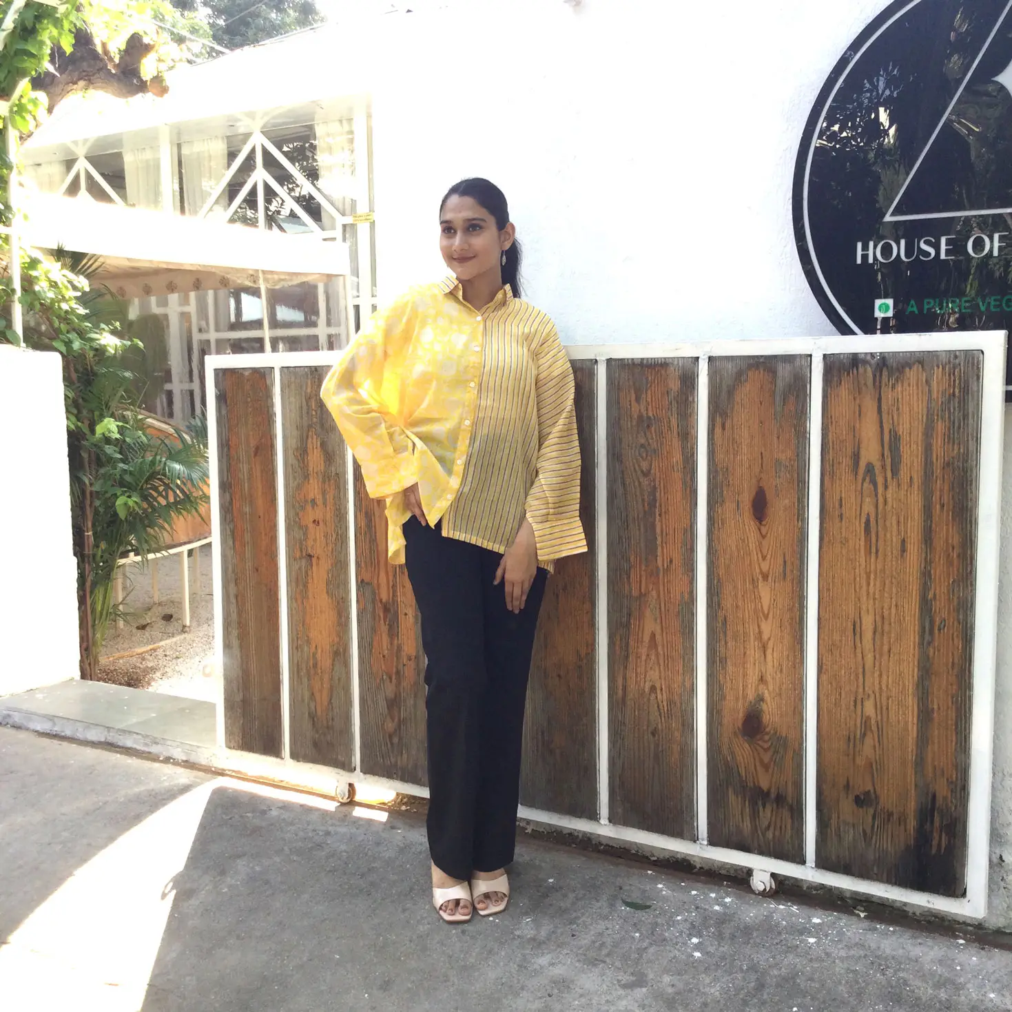 yellow-stripes-girls-top-image